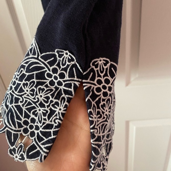 Tory Burch Navy Linen Embroidered T-Shirt - Picture 4 of 5